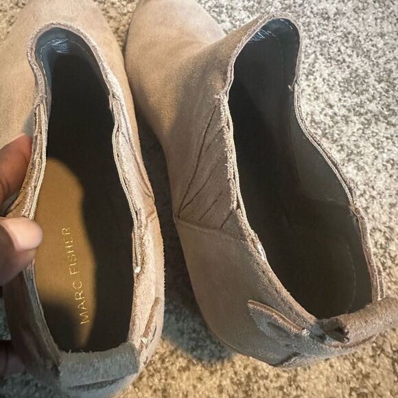 Marc Fisher Women’s Suede Ankle Booties 9.5 - Picture 6 of 8
